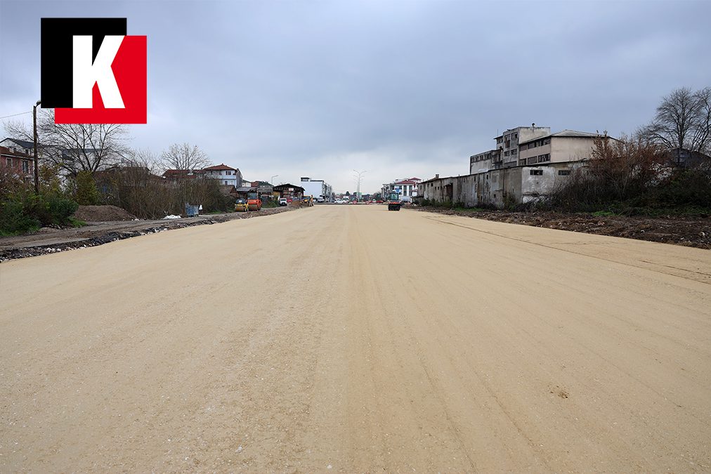 Alparslan Türkeş Caddesi’nde tamamlanma aşamasına gelen yeni ulaşım güzergahı ve üstyapı çalışmaları