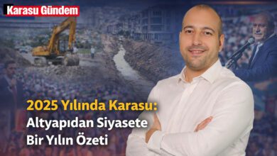 Sosyolog Uğur Büyük’ün kaleme aldığı “2025 Yılında Karasu: Altyapıdan Siyasete Bir Yılın Özeti” başlıklı analiz yazısı için hazırlanan görsel