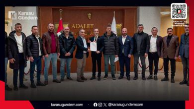 Esnaf 'İstikrar' Dedi: Cihan Emre Mazbatasını Aldı