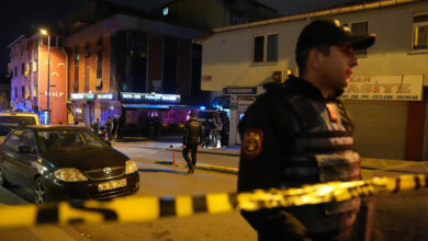 uskudar da 3 kisinin oldugu silahli kavga 12 kisi gozaltina alindi