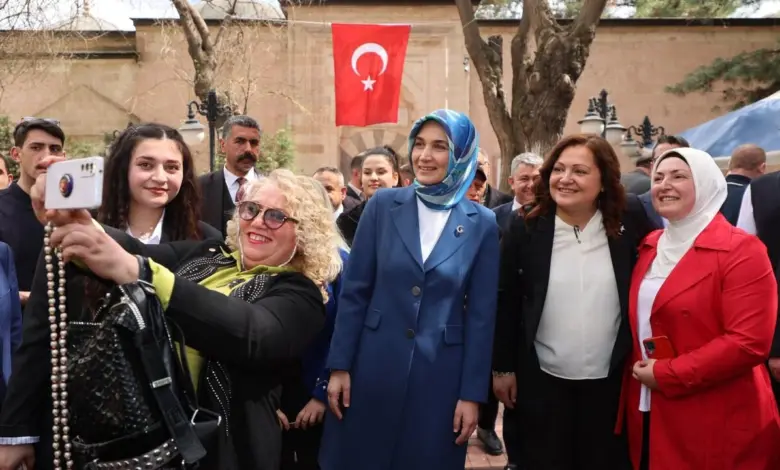 image b4ec8d3f dd16 4a43 ab8e aa6bb0a953f2